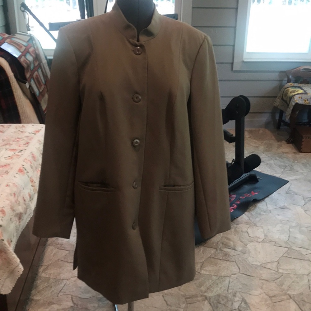 Liz Baker Tan Jacket Lined Size 18T
